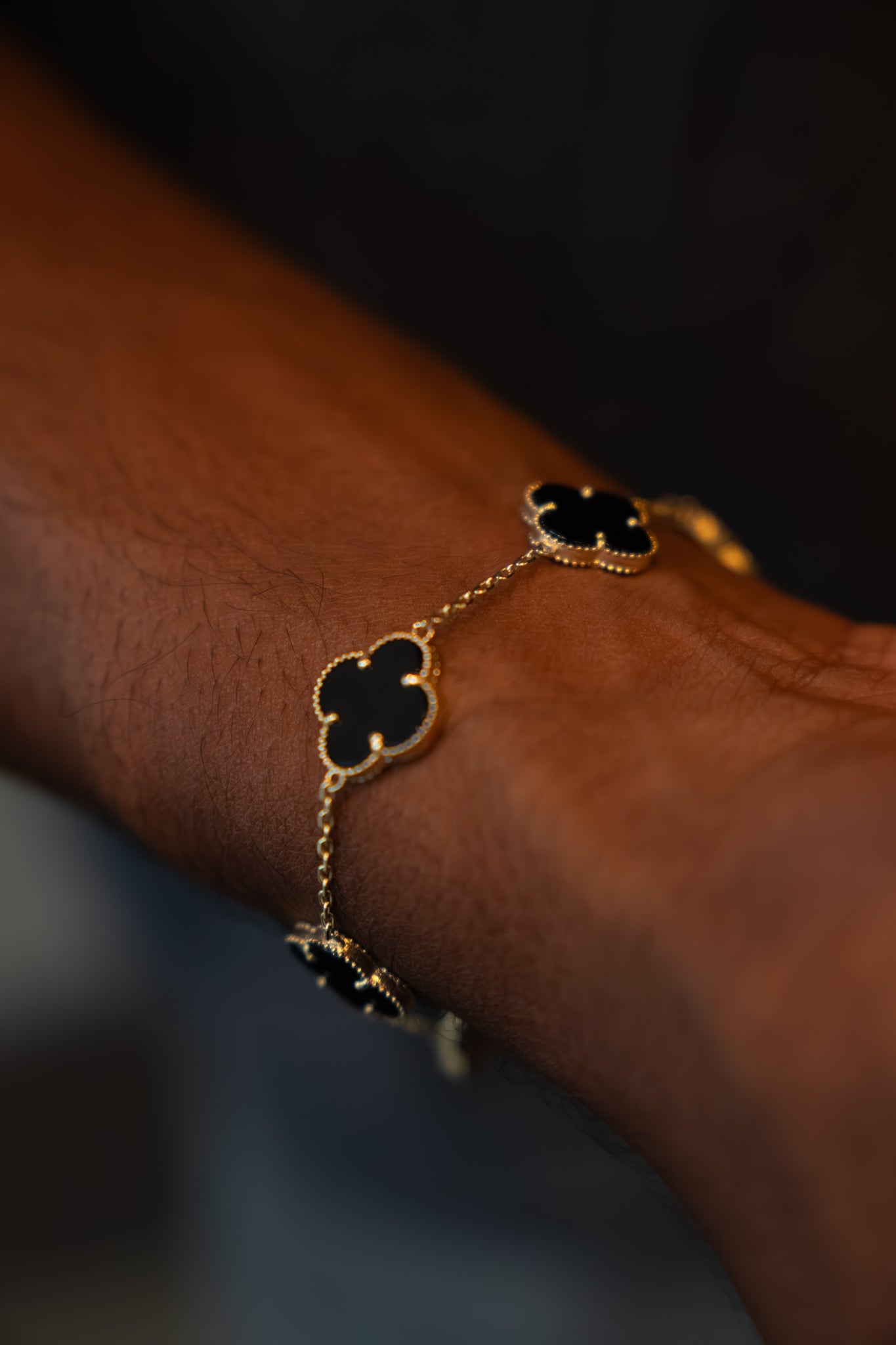 10Kt Gold Black Clover Bracelet