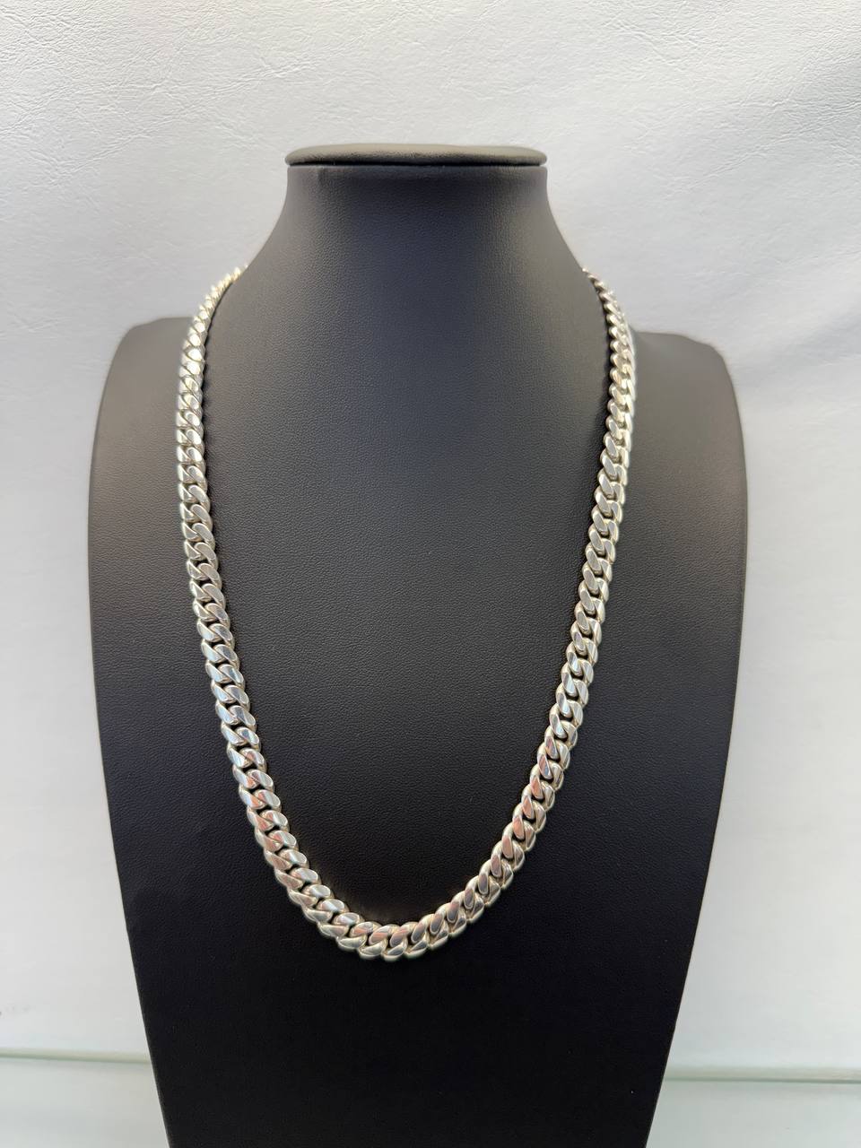Mayoni Jewelers